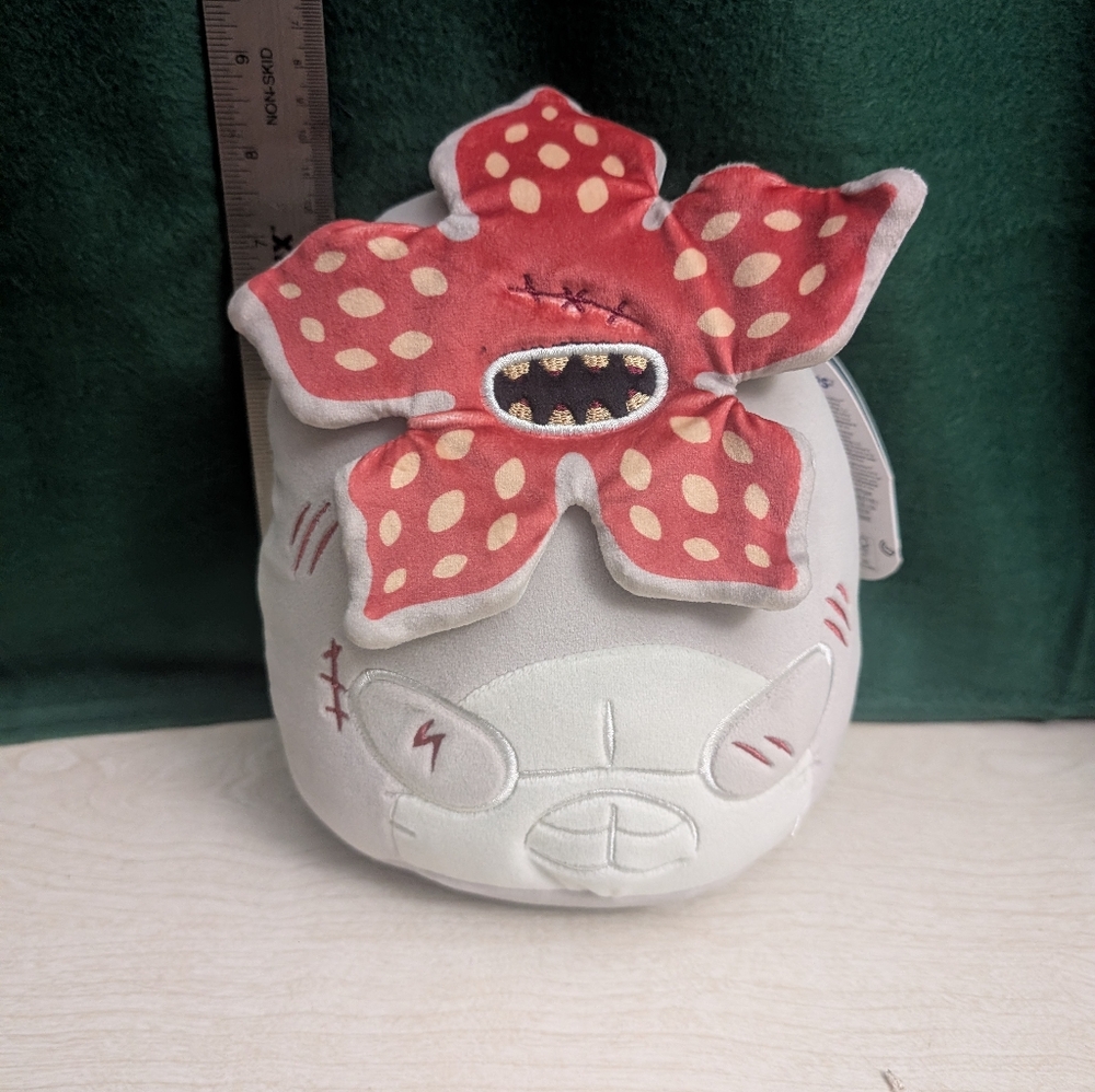 Squishmallow Stranger Things Demogorgon 6-8"
